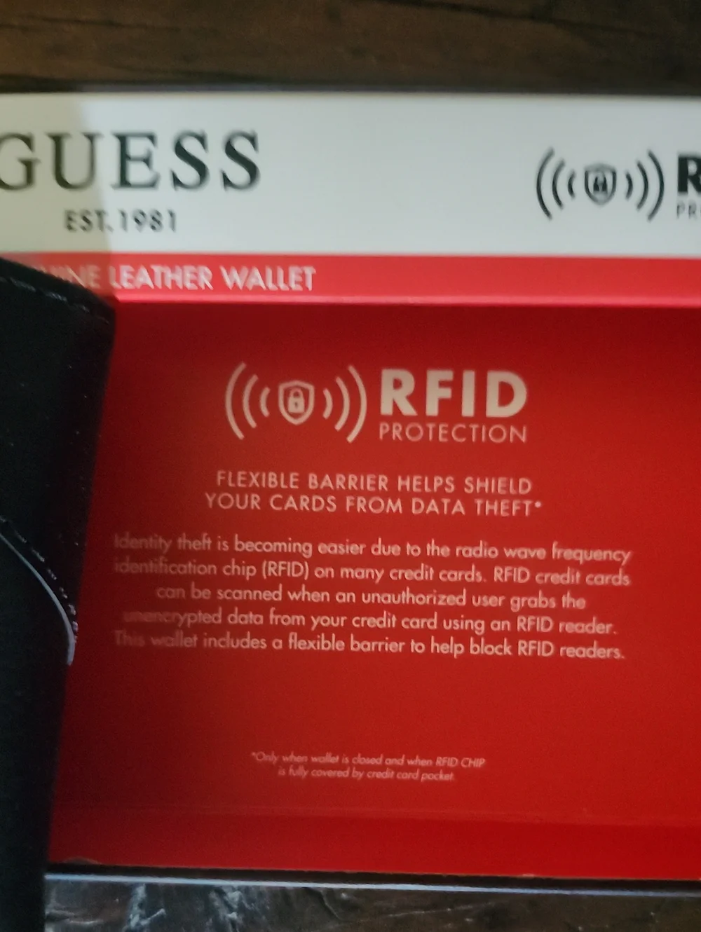 NIB Men's Guess Black Genuine Leather Bifold Wallet RFID Protection